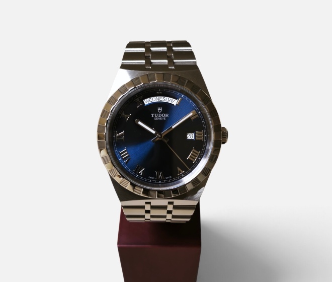Royal 41 mm 28600 