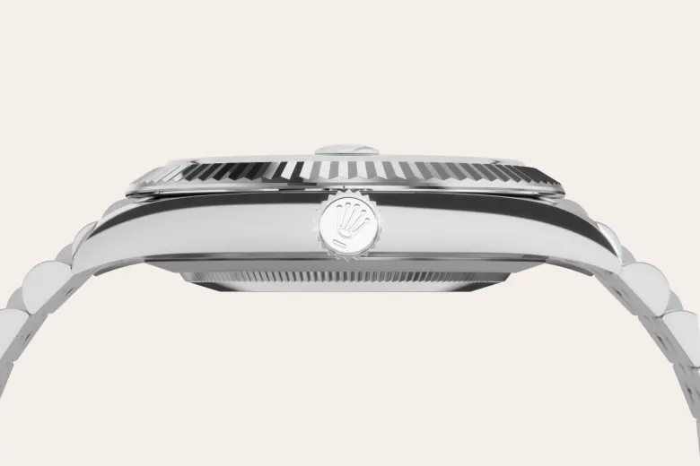 rolex M126334-0002   - Il quadrante blu vivo