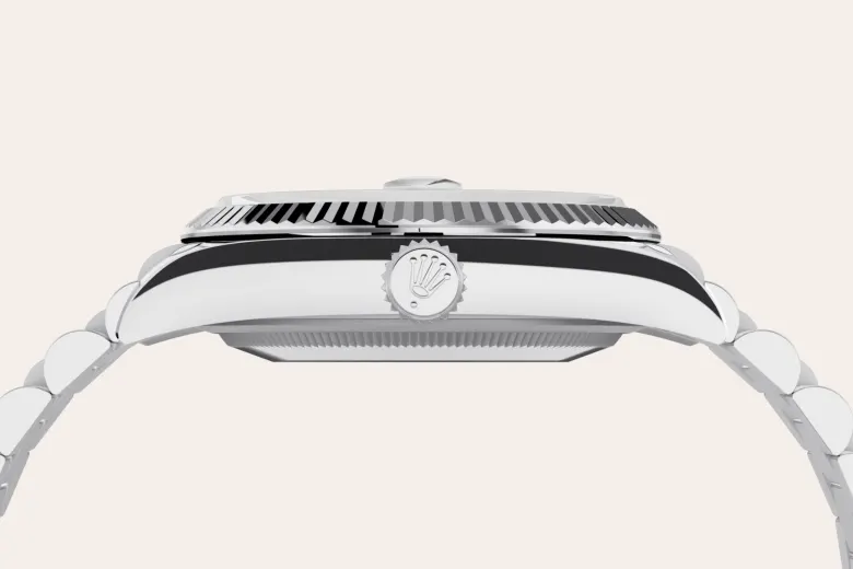 rolex M128236-0018   - Il quadrante blu ghiaccio