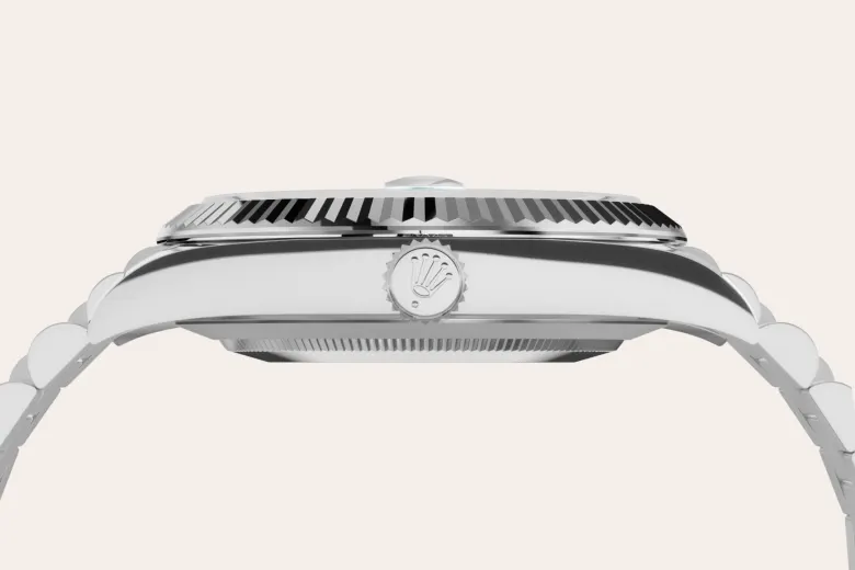 rolex M228236-0012   - Il quadrante blu ghiaccio