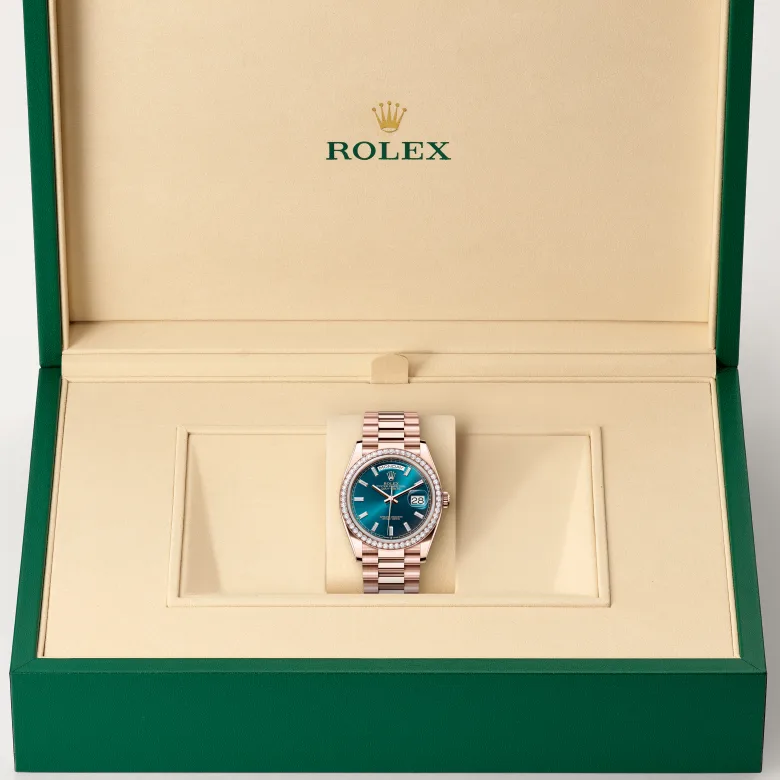 rolex M128345RBR-0083   - Quadrante blu‑verde